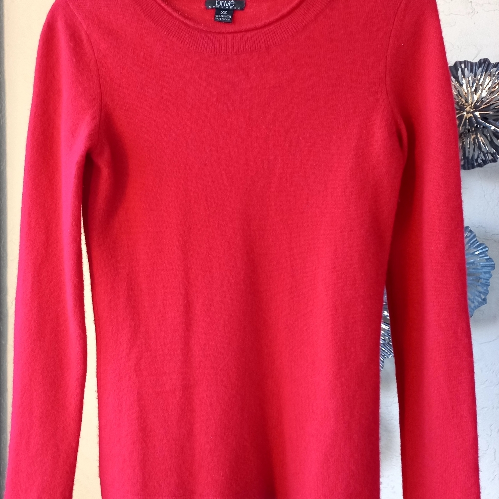Prive Cashmere red Sweater Crew neckline size XS